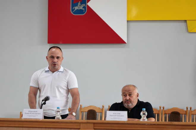 «Обласна й місцева влада – це єдиний механізм, який повинен працювати злагоджено задля розвитку Волині», – Роман Романюк під час зустрічі зі старостами Луцького району