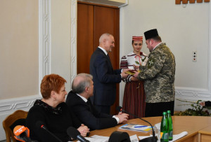 Олександр Савченко вручив державні нагороди волинянам - Фото 1