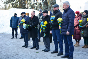 Нехай пам’ять Героїв Небесної Сотні згуртує нас, дасть силу, мудрість та наснагу - Фото 1