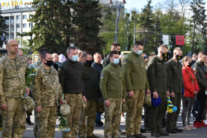 У Луцьку вшанували пам’ять загиблих у квітні в російсько-українській війні - Фото 1