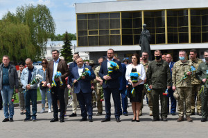 Волиняни пом’янули військовослужбовців, що загинули за мирне небо України - Фото 1