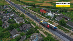 «Велике будівництво» автошляху М-19. Фото та відео ремонтних робіт на відрізку у селі Дубове - Фото 1