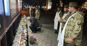 У Луцьку відбулася спільна молитва за загиблими у зоні АТО/ООС - Фото 1