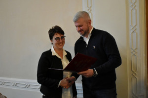 Ви навчаєте не для школи, а для життя: на Волині привітали працівників освіти - Фото 1