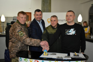 На Волині відбулось спецпогашення поштових марок «Зброя Перемоги» - Фото 1