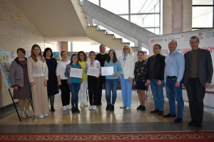 На Волині нагородили дітей, які перемогли у конкурсі малюнків «Цифрове майбутнє нашої громади» - Фото 1