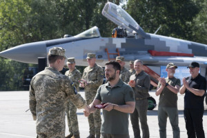 Україна може битися й жити, бо є воїни, які очищують наше небо від російського зла – Президент із нагоди Дня Повітряних сил ЗСУ - Фото 1
