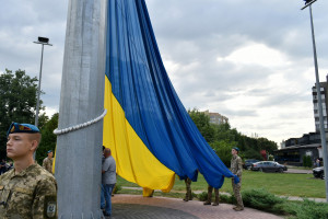 Над Волинню замайорів синьо-жовтий стяг - Фото 1