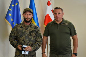 Юрій Погуляйко вручив волинянам нагрудні знаки 9 армійського корпусу - Фото 1