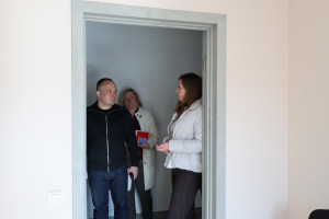 «Турбота про людей – основа сильної громади», – т.в.о. начальника Волинської ОВА Роман Романюк відвідав Центр підтримки родини у селищі Любешів - Фото 1